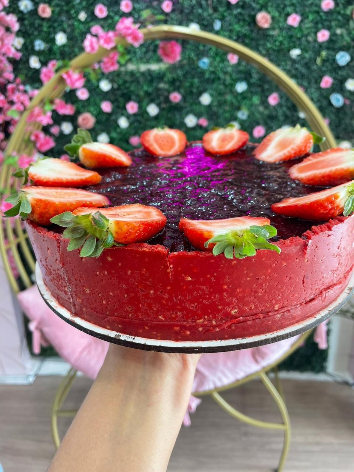 Torta de morango inteira